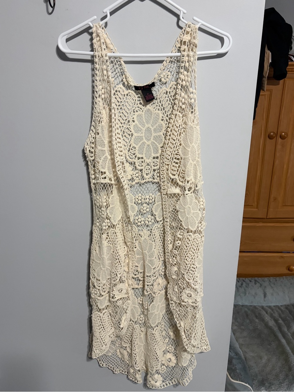 It’s Pink Crochet Lace Kimono Vest Boho Open Front Cover Up Size Medium